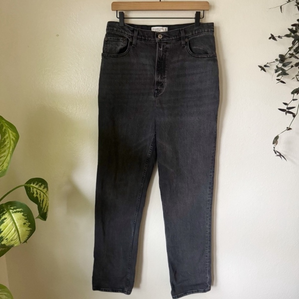 Abercrombie & Fitch 90s Ultra High Rise Curve Love Straight Jeans 10L